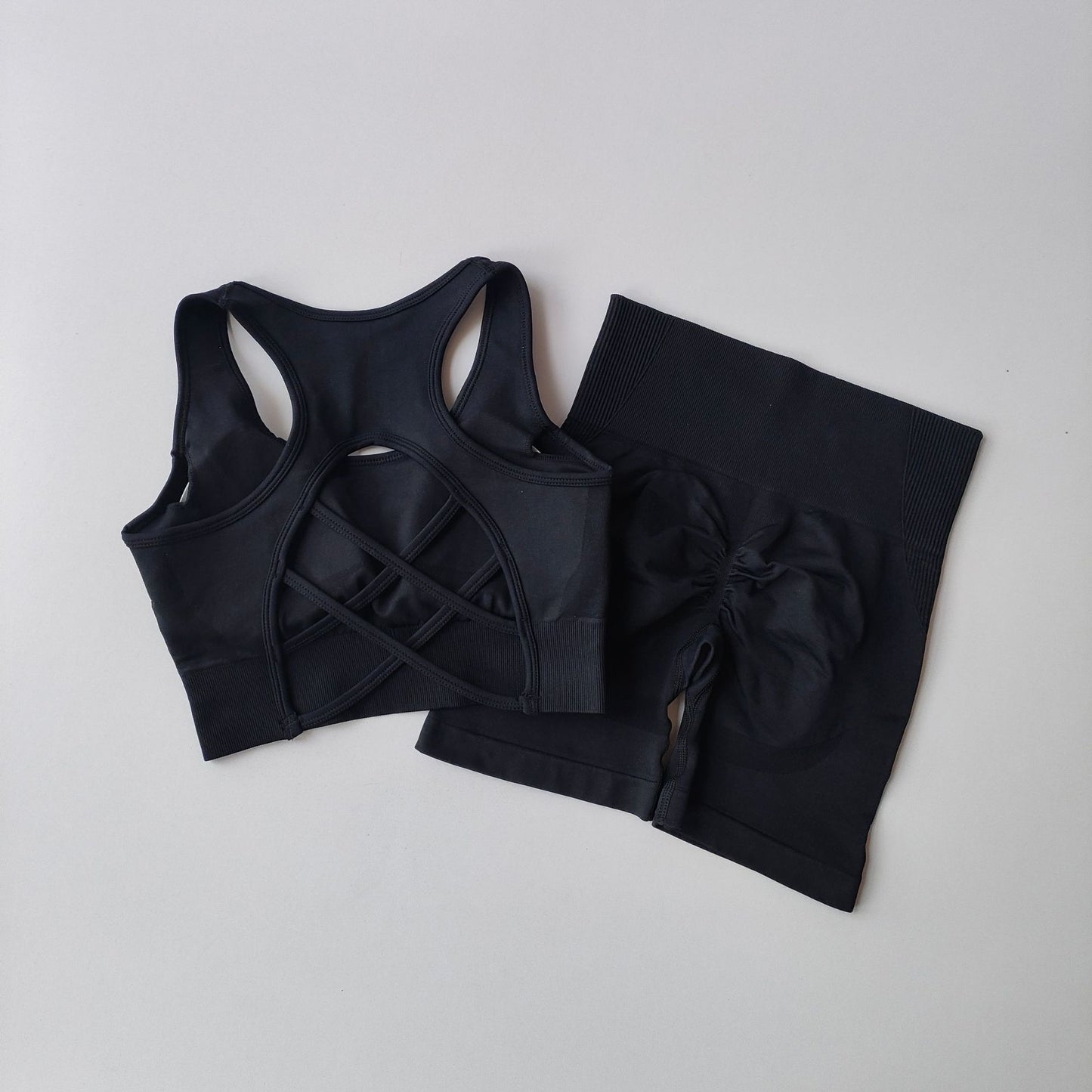 Quick-drying Seamless Yoga Suit